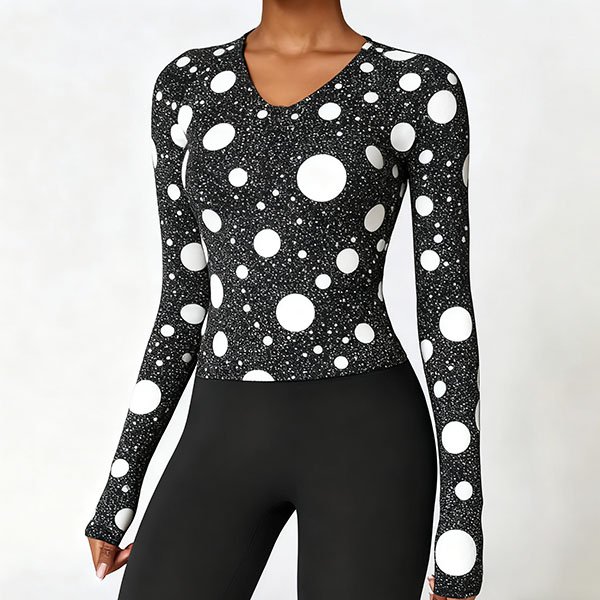 Winter polka dot slim-fit base coat